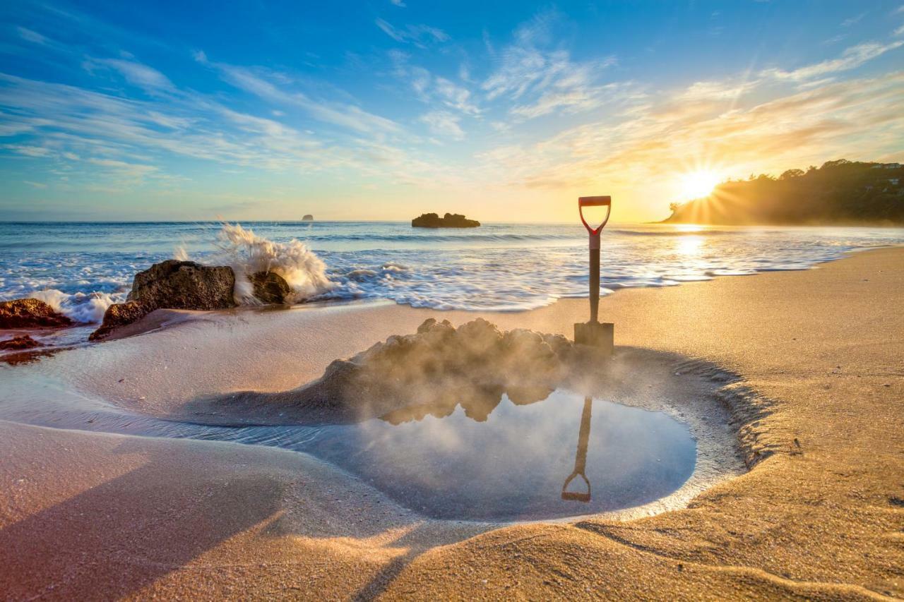 Hotwater Beach Hot Water Beach Bure Wera מראה חיצוני תמונה